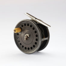 Load image into Gallery viewer, Hardy Uniqua 4¼" Fly Reel