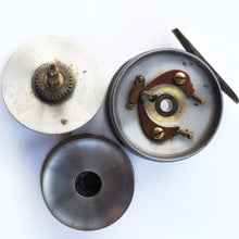 Load image into Gallery viewer, Rare Farlow's 3.1/8" Reel, RHW