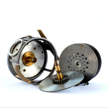 Load image into Gallery viewer, 1928-1935, 4" Hardy Perfect, with an Auxiliary Brake (Vintage)