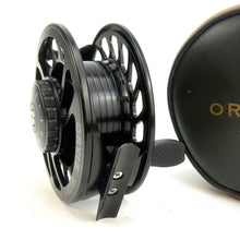 Load image into Gallery viewer, A MINT ORVIS MACH V 4.1/4 INCH DIAMETER WITH ZIP ORVIS CASE