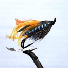 Load image into Gallery viewer, &quot;Chatterer&quot; Double Hook, Salmon-fly 5/0