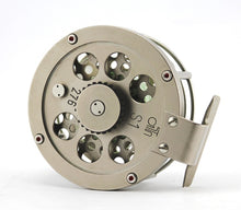 Load image into Gallery viewer, A Rare Saltwater S1 Left Hand Winding Ari &#39;T Hart Reel